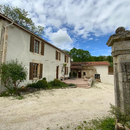 French Farmhouse Retreat With Pool & Superb Views. Blanzac  Buitenkant foto