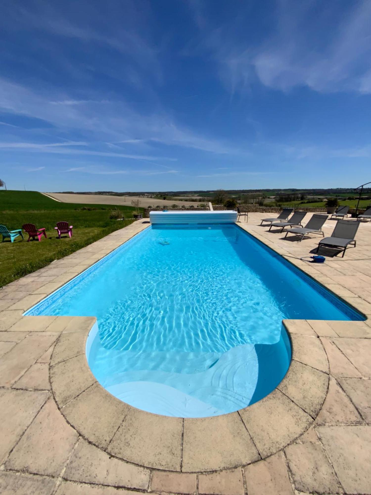 French Farmhouse Retreat With Pool & Superb Views. Blanzac  Buitenkant foto